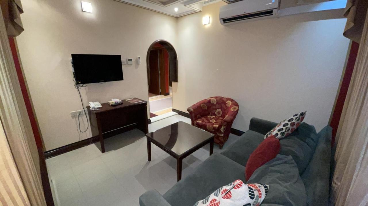 Al Mansour Grand Hotel Hafar Al-Batin Экстерьер фото