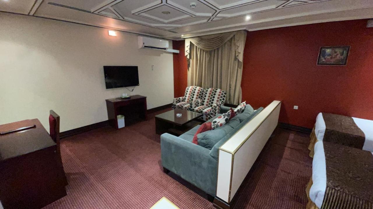 Al Mansour Grand Hotel Hafar Al-Batin Экстерьер фото